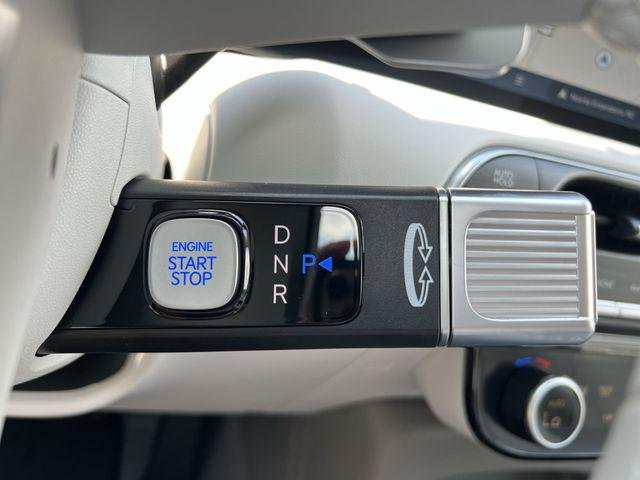 New 2026 White Hyundai Blue SEL 8P image 21