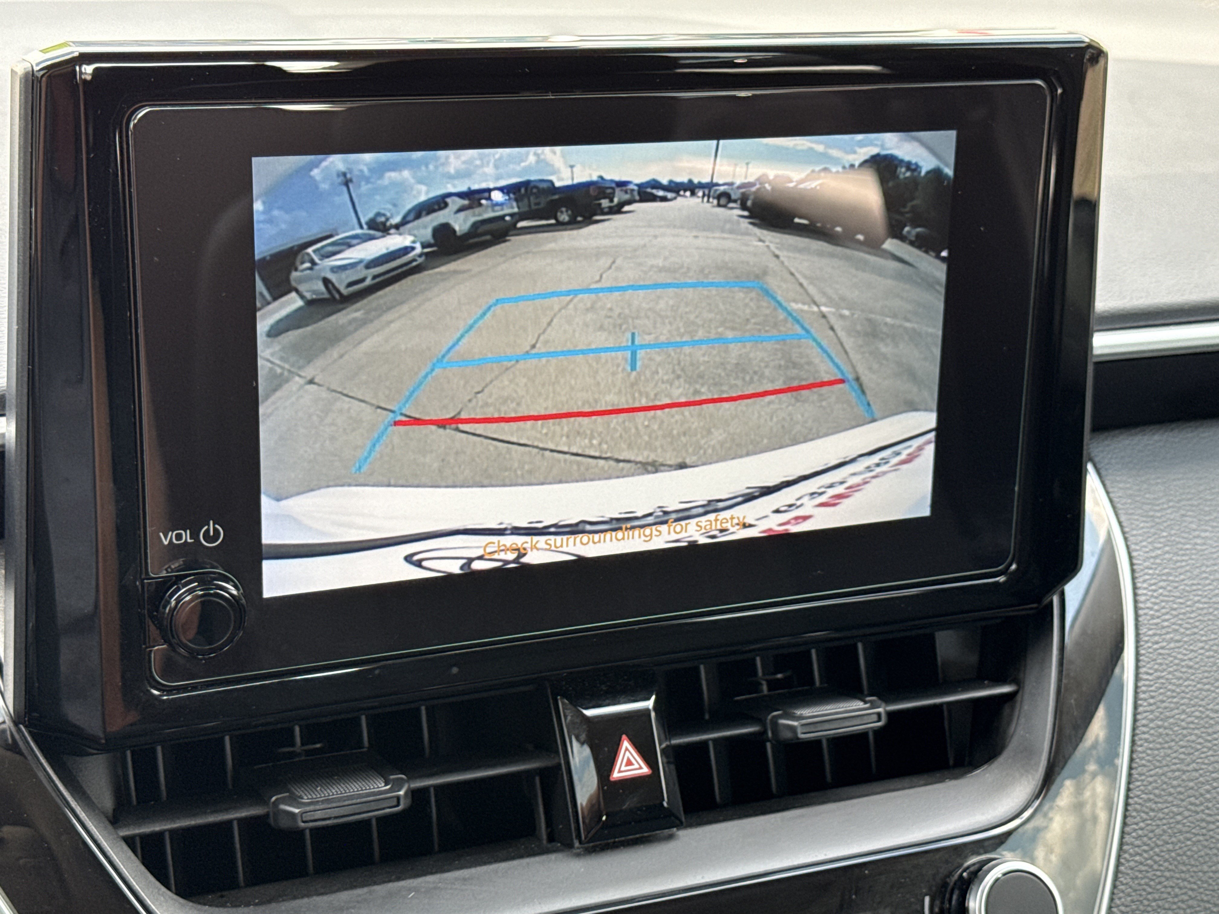 Used 2025 Ice Cap Toyota LE image 22
