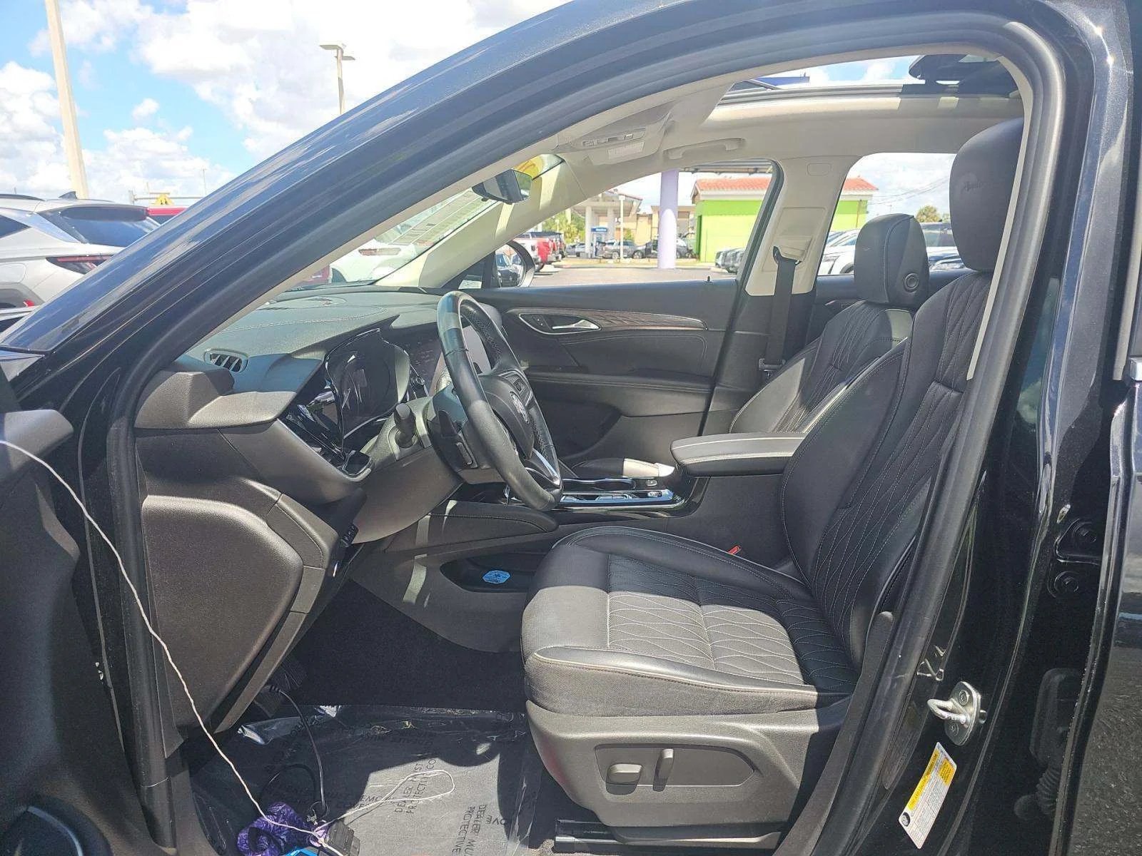 Used 2022 Black Buick Avenir image 3