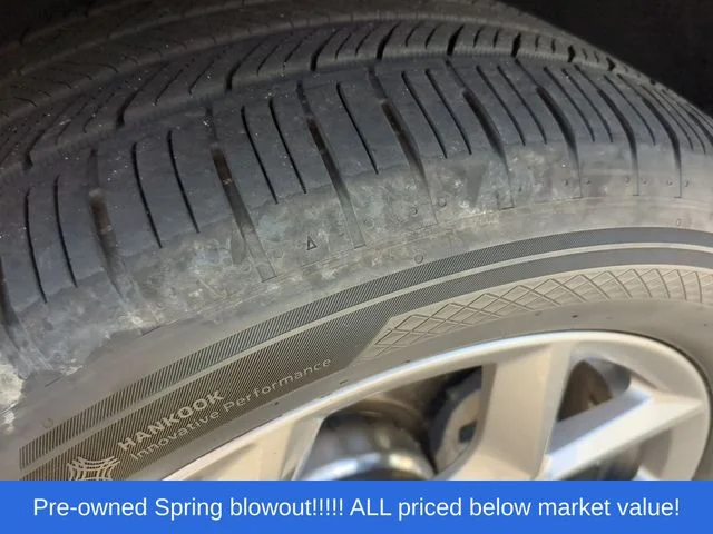 Used 2020 Black BMW xDrive30i image 8