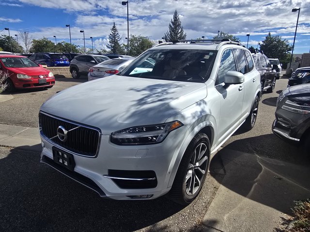 2019 Volvo XC90 T6; 7-seat Momentum
