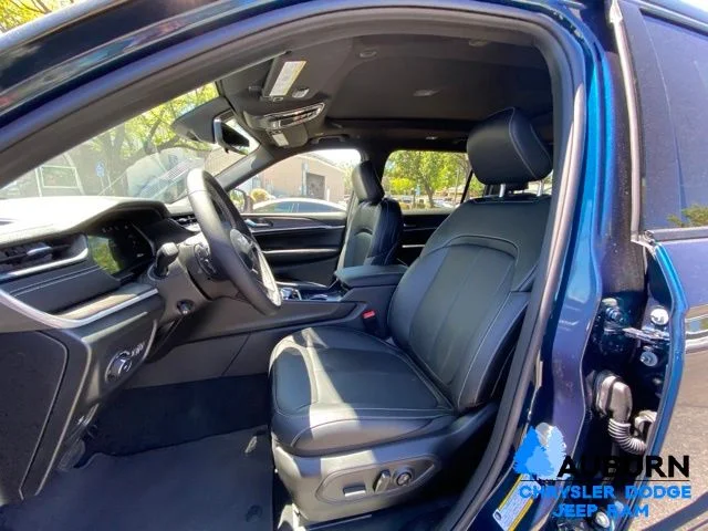 New 2026 Fathom Blue Pearlcoat Jeep Limited image 37
