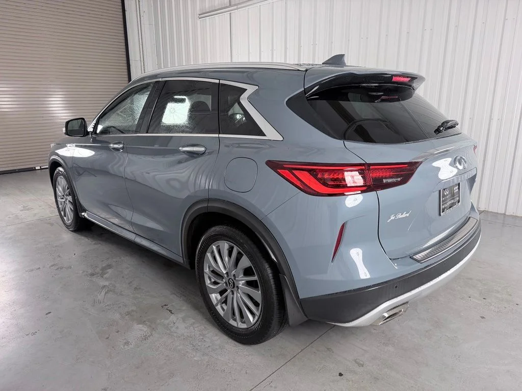 Certified Used 2023 Gray INFINITI LUXE image 7