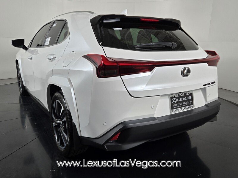 2025 Lexus UX 300h Premium - Photo 6