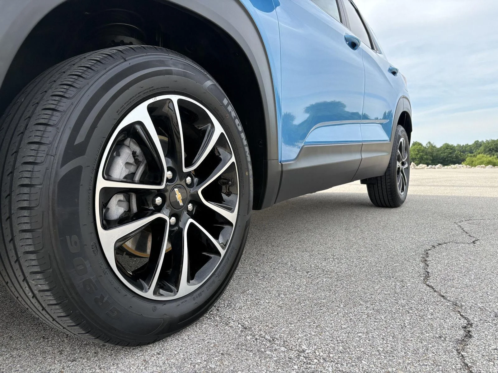 Used 2025 Marina Blue Metallic Chevrolet LT image 17