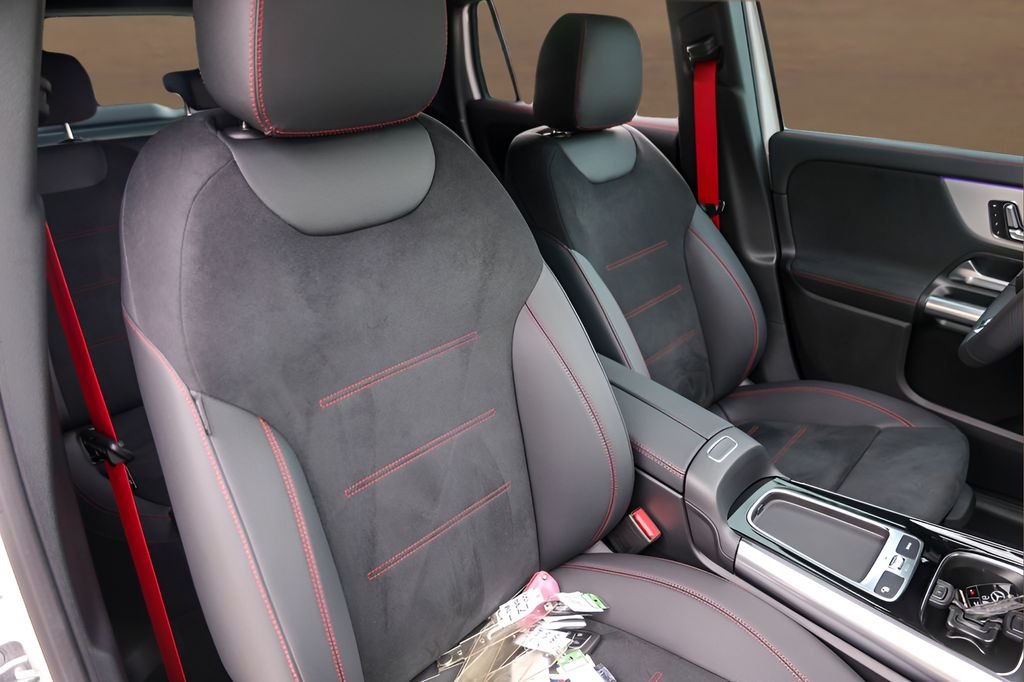 Used 2026 White Mercedes-Benz GLA 35 AMG® image 30
