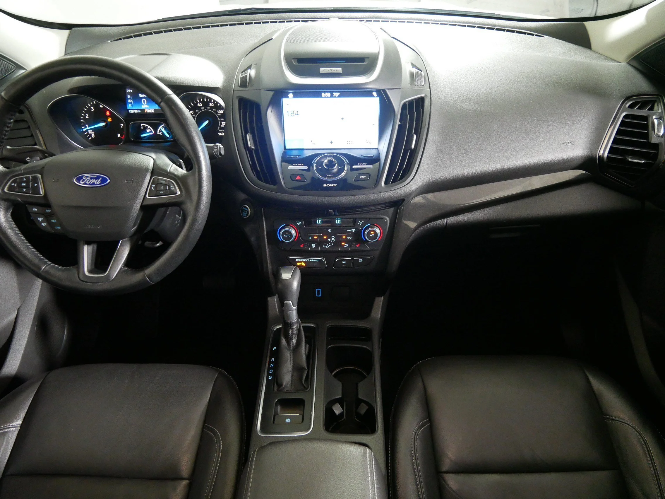 Used 2017 White Platinum Metallic Tri-Coat Ford Titanium image 10