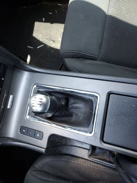 Used 2014 White Ford V6 image 14
