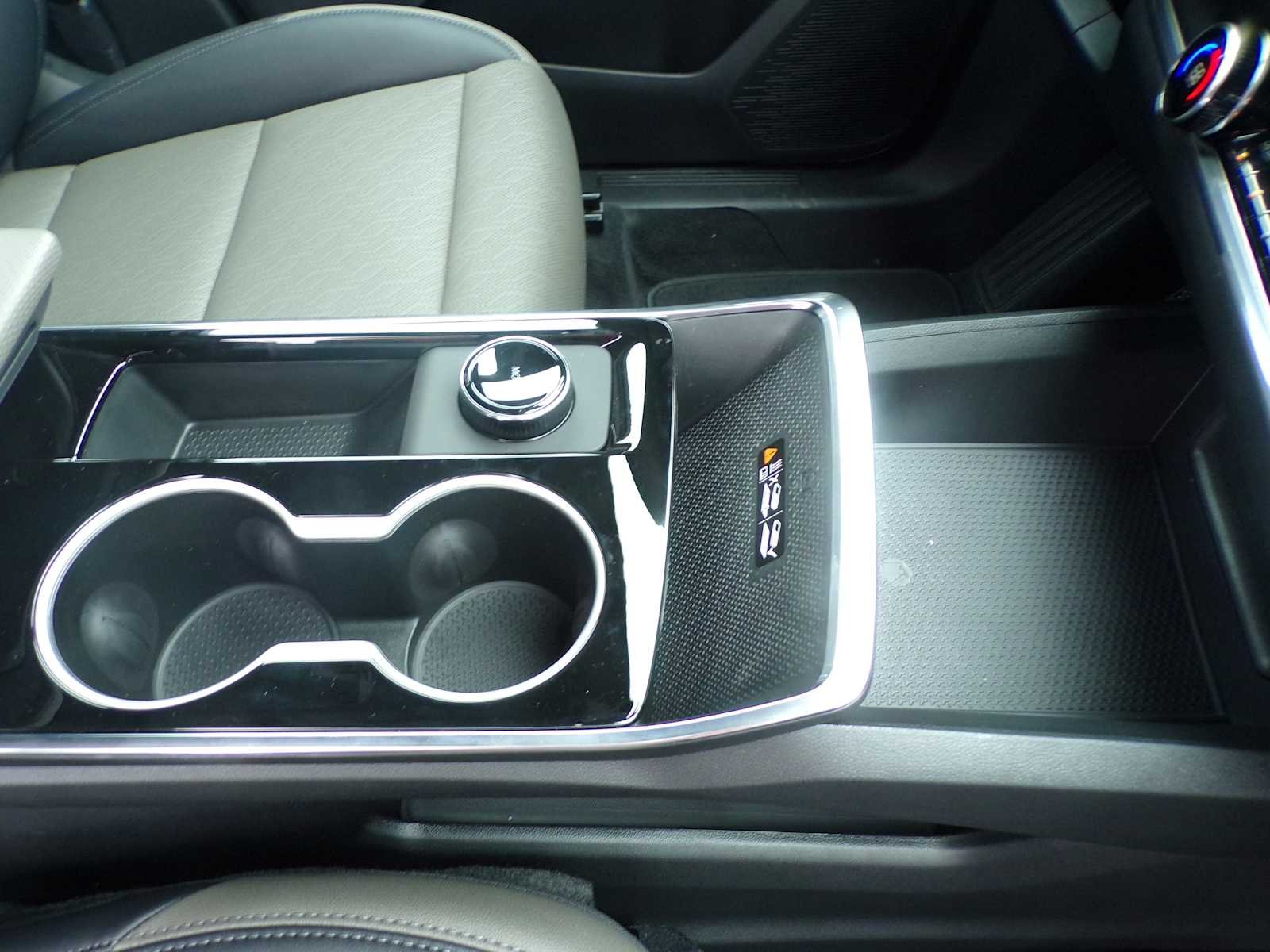 2027 Chevrolet Equinox LT - Photo 17