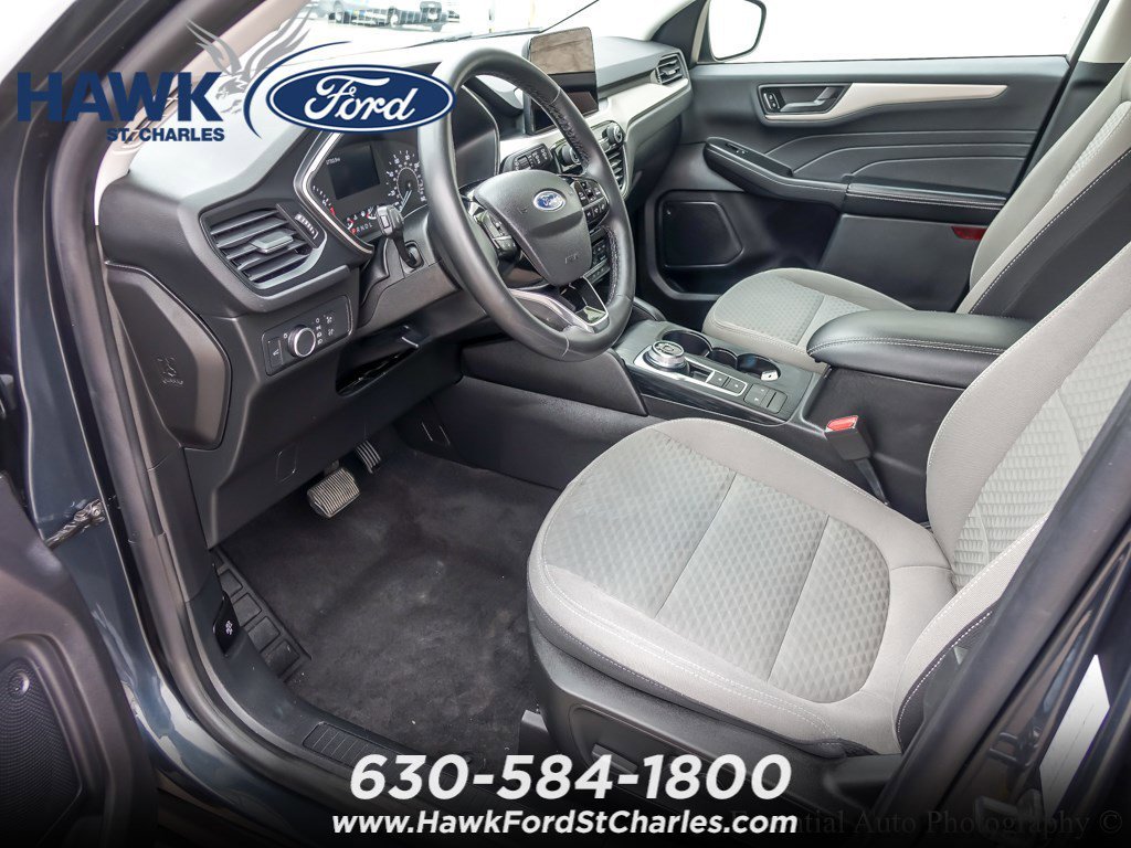 Certified Used 2022 Blue Metallic Ford SE image 9