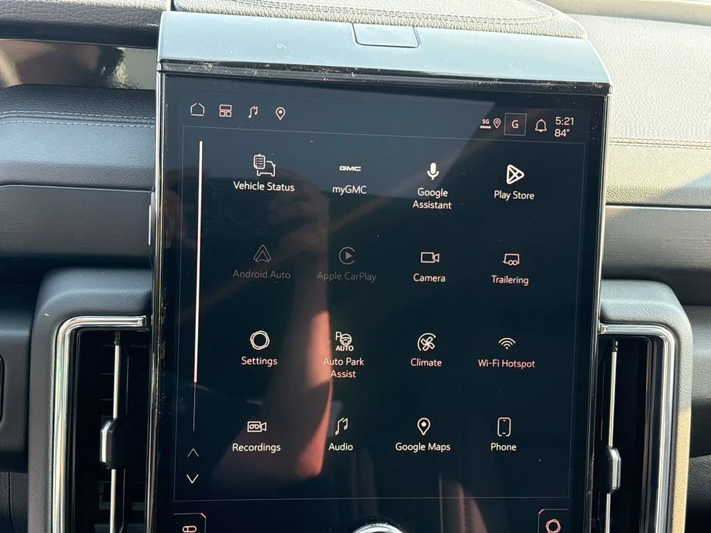 2026 GMC Yukon XL Denali - Photo 21