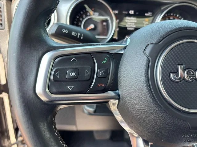 Used 2020 Gray Jeep Unlimited Sahara image 32