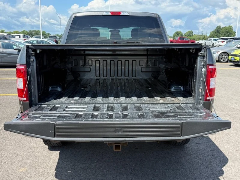 Certified Used 2020 Magnetic Metallic Ford XLT image 4