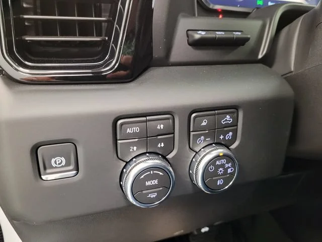New 2026 Summit White GMC AT4X image 25