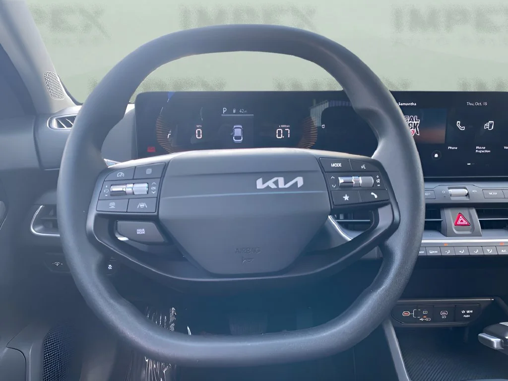 Used 2025 Gray Kia LXS image 20