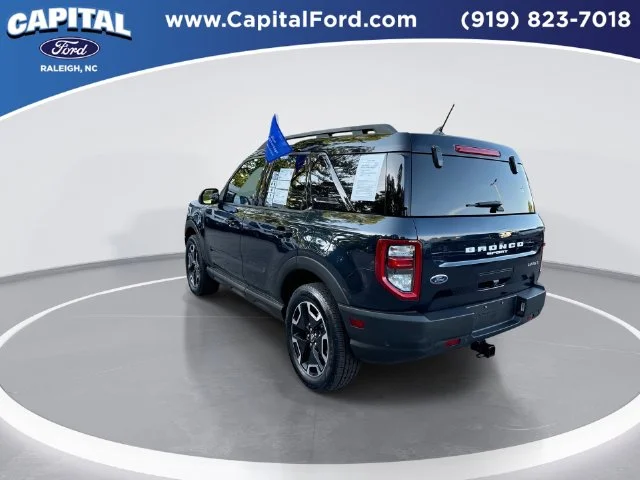Used 2022 Blue Ford Outer Banks image 6