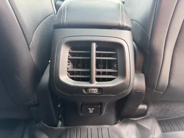Used 2016 Silver Jeep Limited image 15