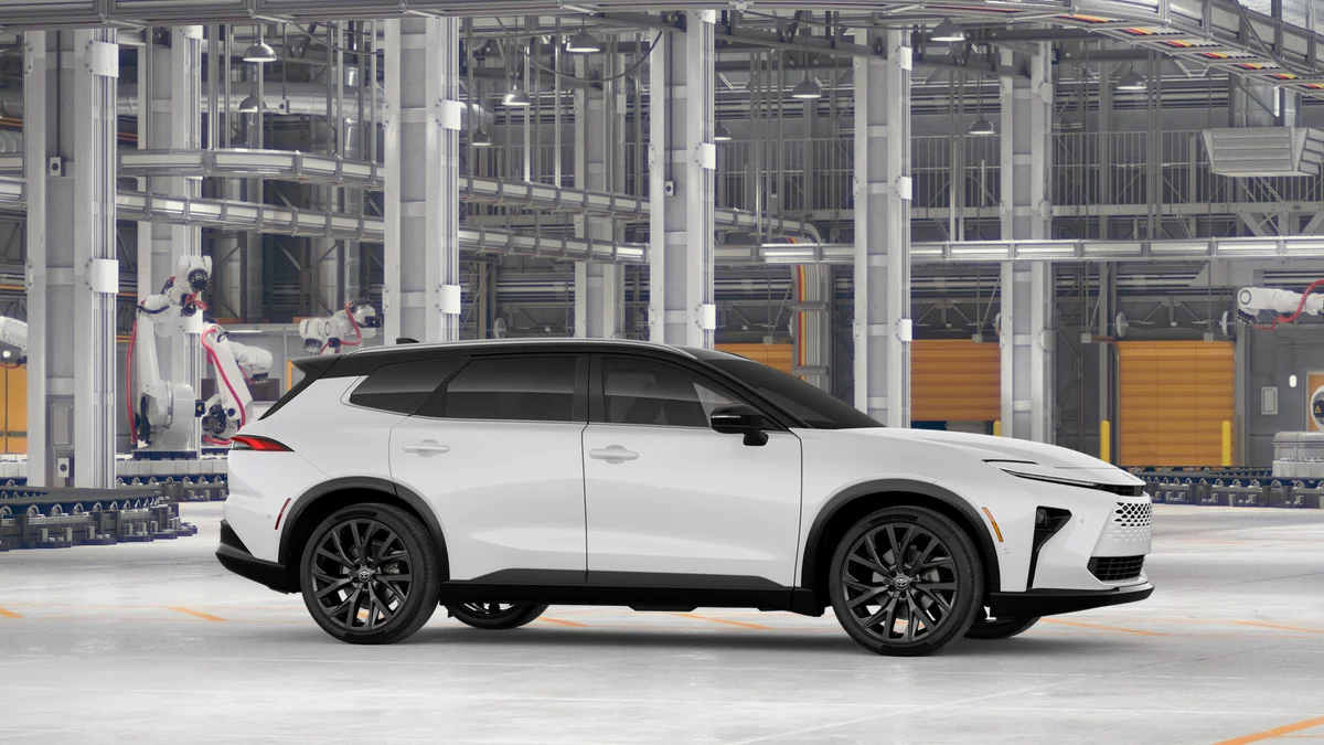 New 2026 Oxygen White with Black roof Toyota Limited image 13