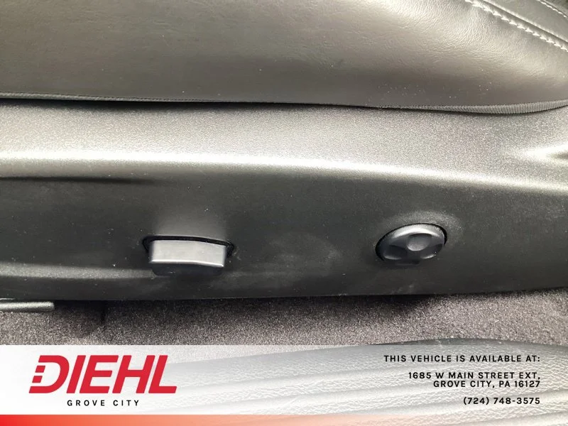 Used 2020 Purple Dodge R/T Scat Pack image 16