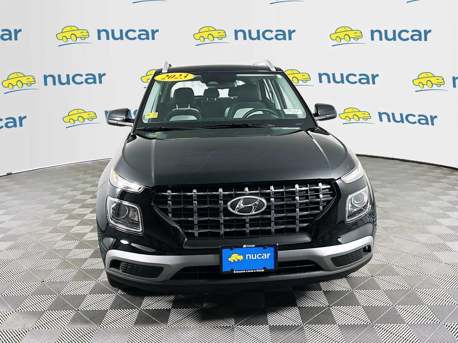 Used 2023 Onyx Black Hyundai SEL image 2