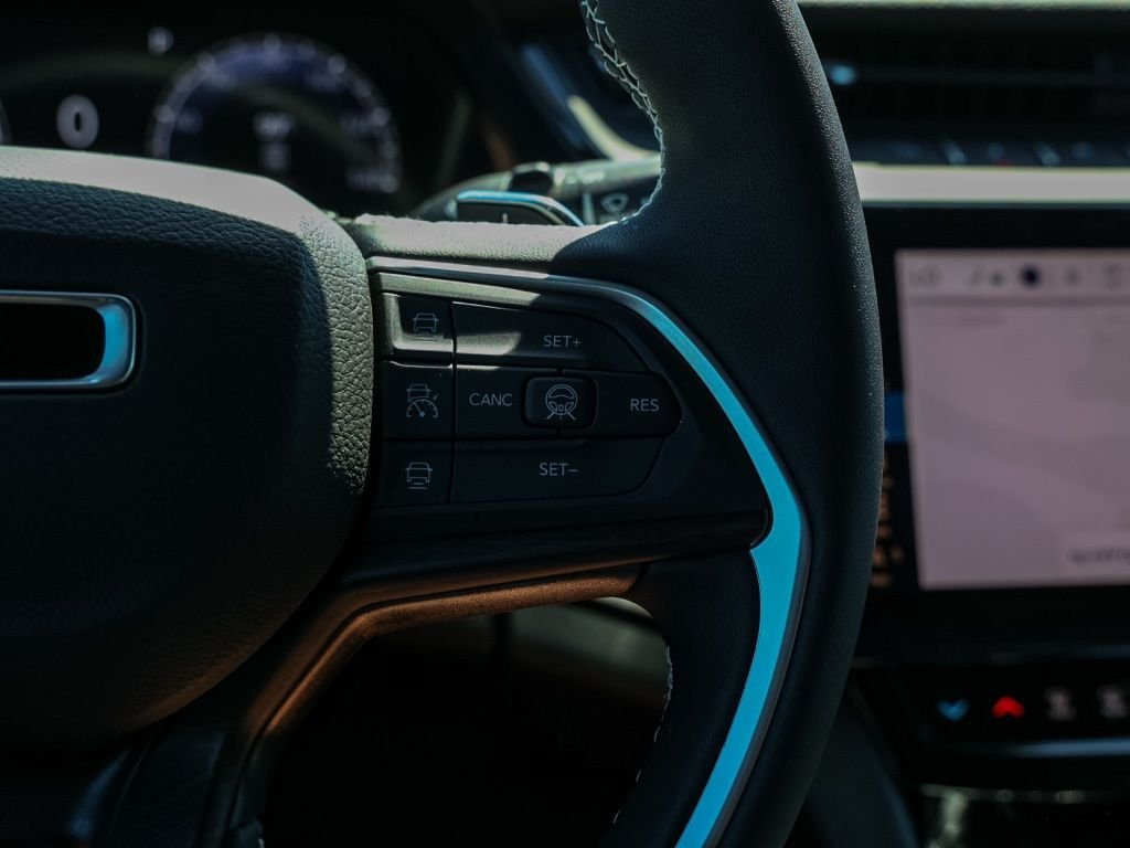 New 2026 Baltic Gray Metallic Clear-Coat Exterior Paint Jeep Limited image 26