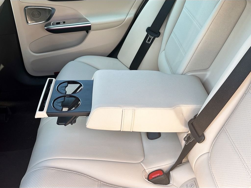 Used 2022 White Mercedes-Benz C 300 image 16