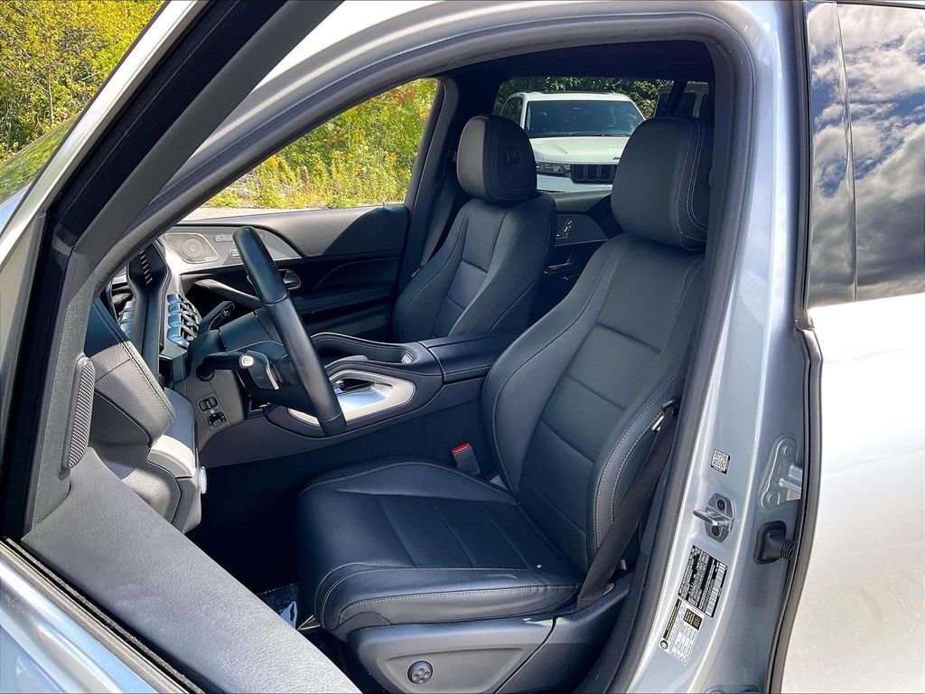 Used 2025 Cirrus Silver Metallic Mercedes-Benz GLS 450 image 9
