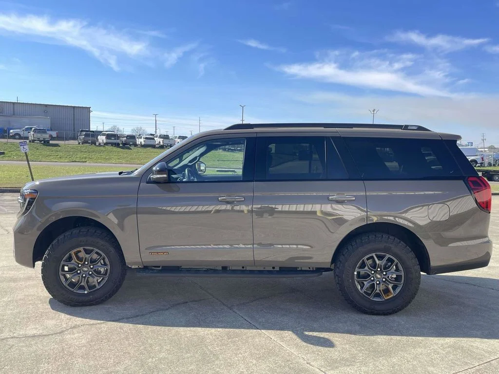 New 2026 Marsh Gray Ford Tremor® image 6