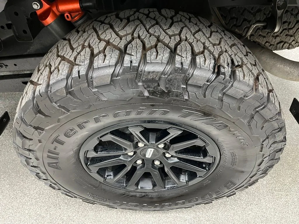 Used 2025 White Ford Raptor image 16