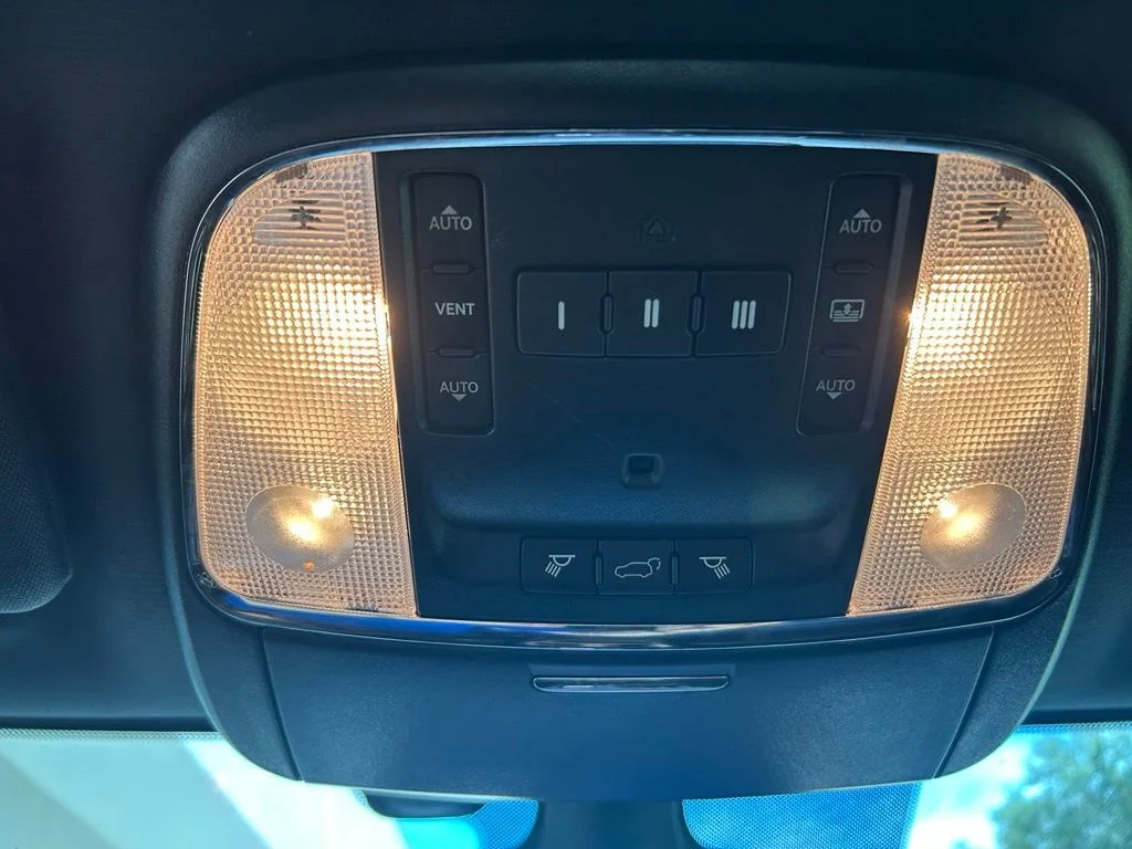 Used 2018 White Jeep Overland image 58