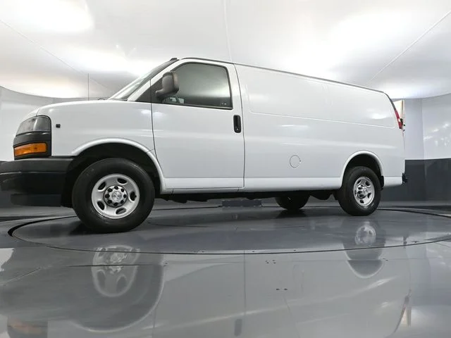 Used 2019 White Chevrolet Work Van image 40