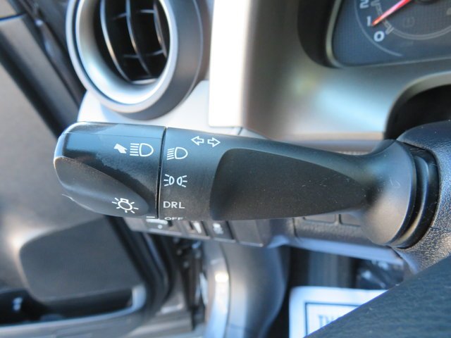 Used 2015  Toyota LE image 28