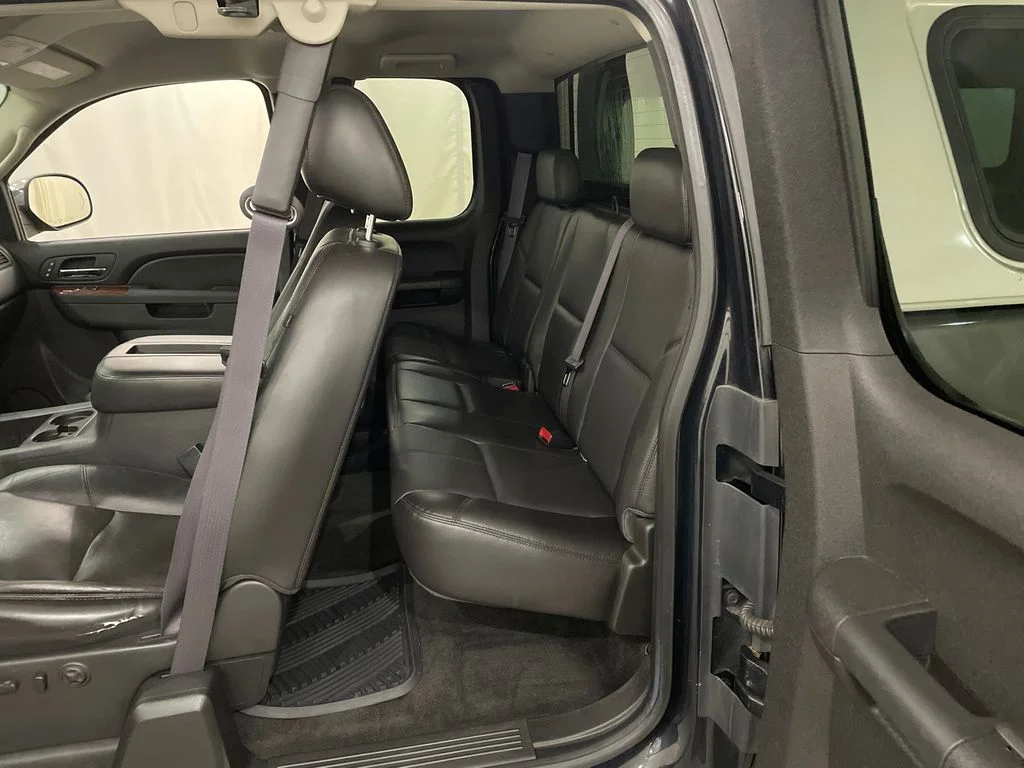 Used 2012 CARBON BLACK METALLIC GMC SLT image 24