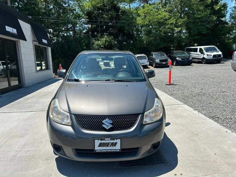 Used 2012 Gray Suzuki LE Sedan 4D image 16