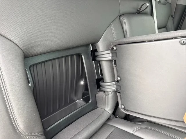 2026 GMC Sierra 1500 SLT - Photo 39