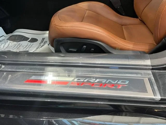 Used 2018 WATKINS GLEN GRAY METALLIC Chevrolet Grand Sport 3LT image 18