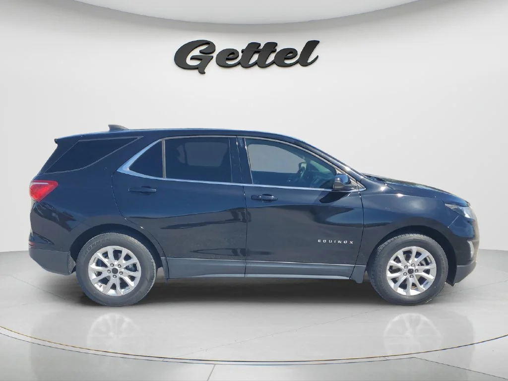 Used 2020 MOSAIC BLACK METALLIC Chevrolet LT image 4