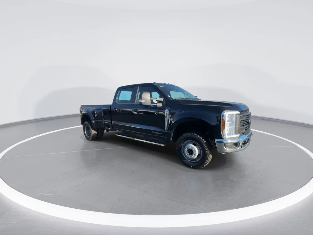 Used 2024 Black Ford XL image 2