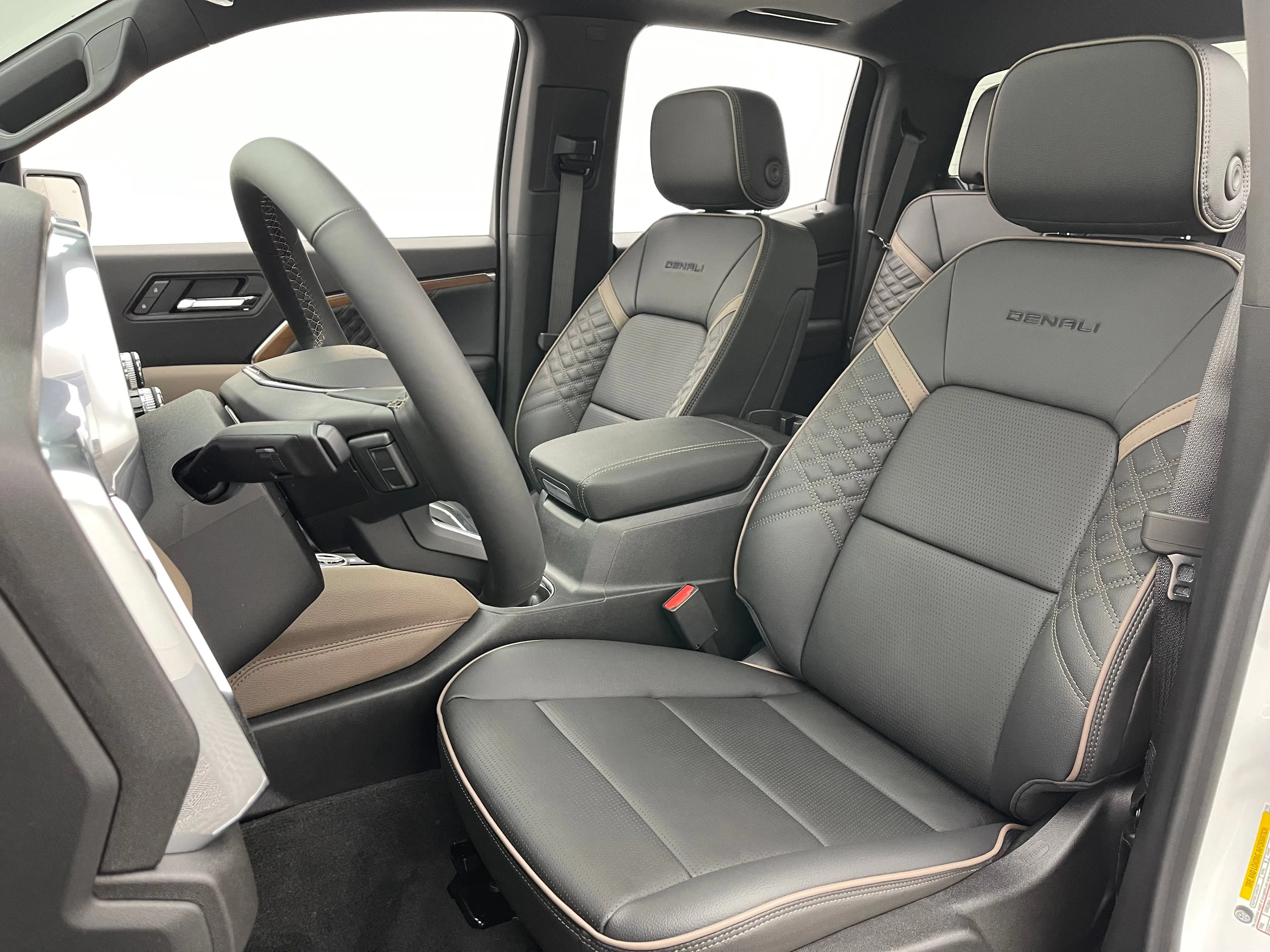 Used 2026 Summit White GMC Denali image 17
