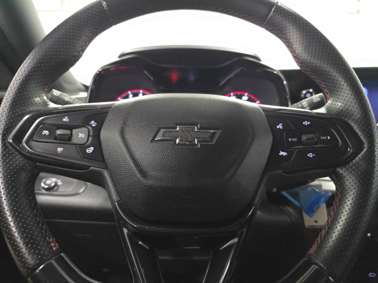 Used 2024 Red Chevrolet 1RS image 25
