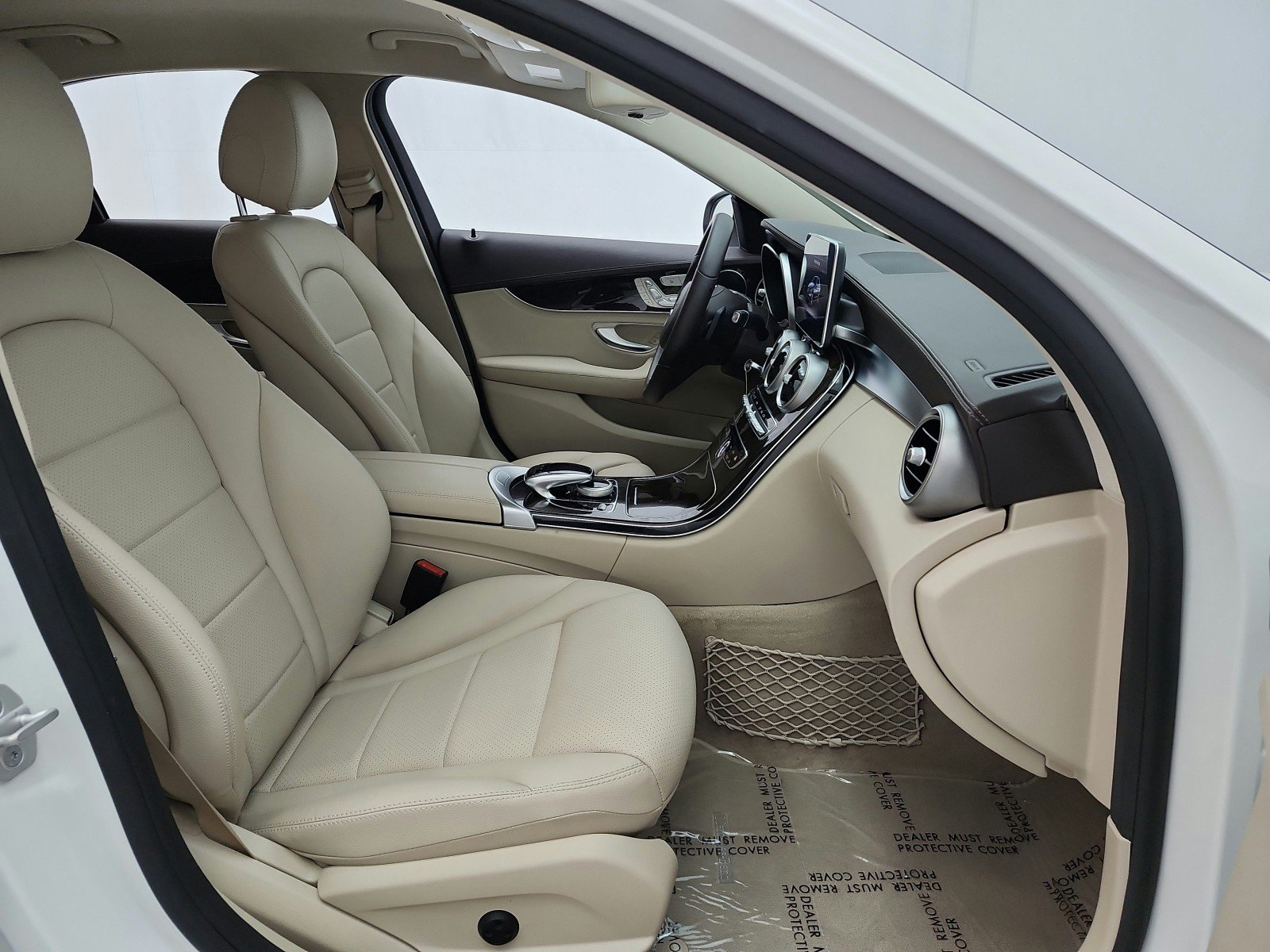 Used 2016 Polar White Mercedes-Benz C 300 Luxury image 18