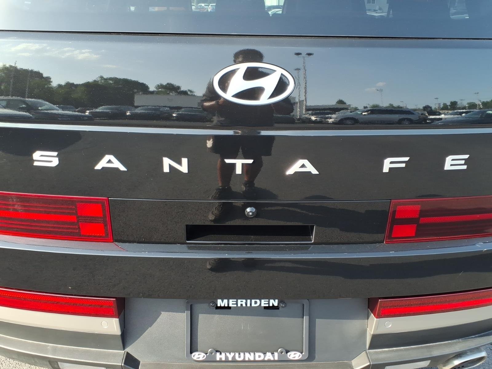 Certified Used 2025 Phantom Black Pearl Hyundai Limited image 14