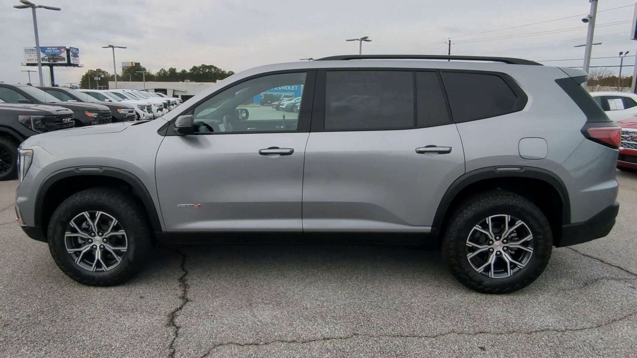 Used 2025 Sterling Metallic GMC AT4 image 29