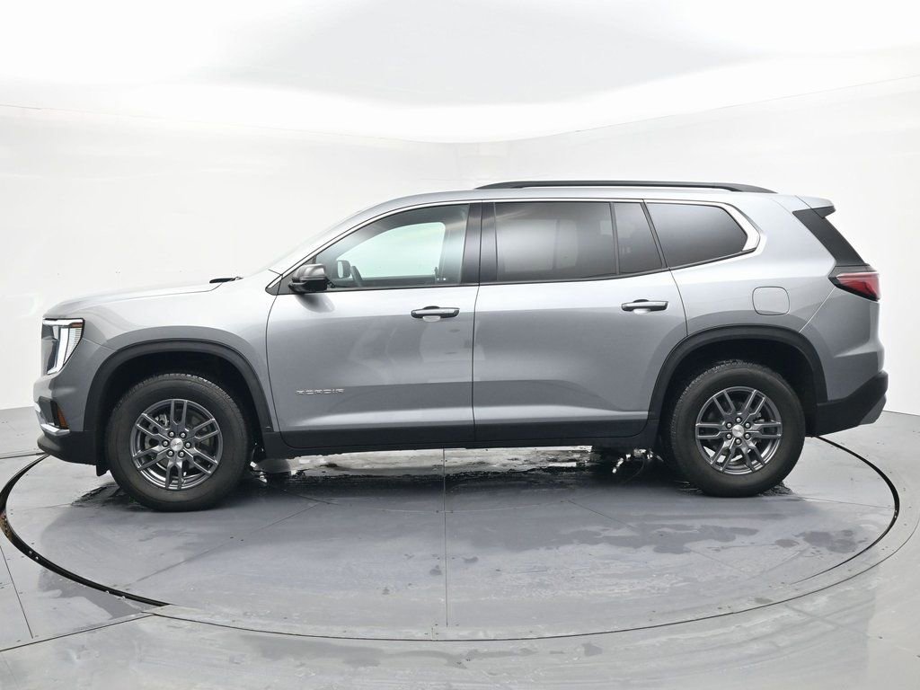 Used 2025 Sterling Metallic GMC Elevation image 3