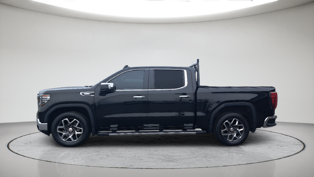 Used 2024 Onyx Black GMC SLT image 8