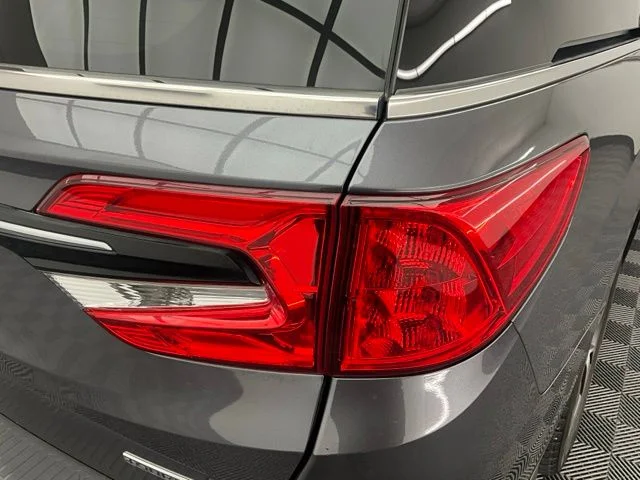 Used 2022 Gray Honda Touring image 30
