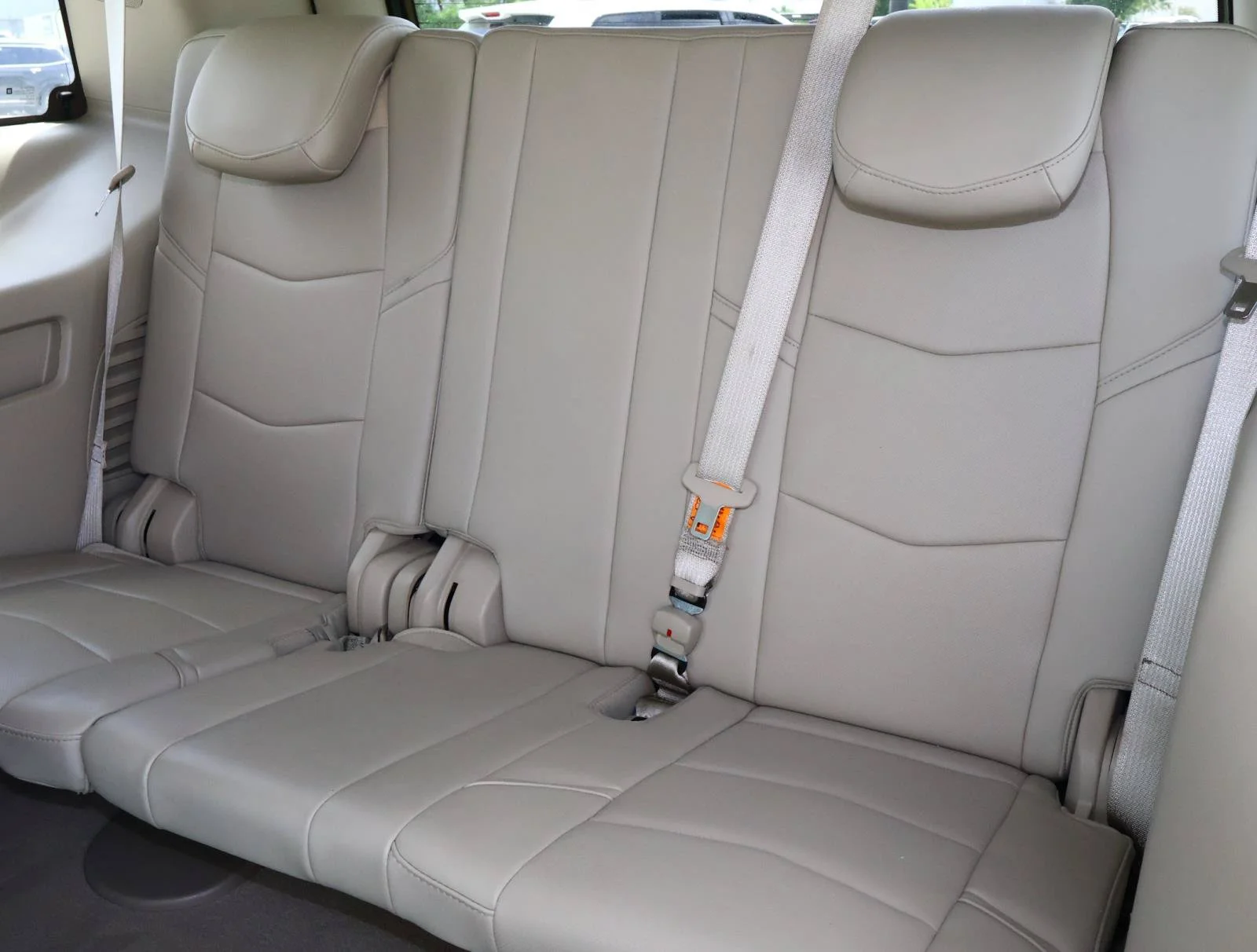 Used 2018 BLACK RAVEN Cadillac Luxury image 26