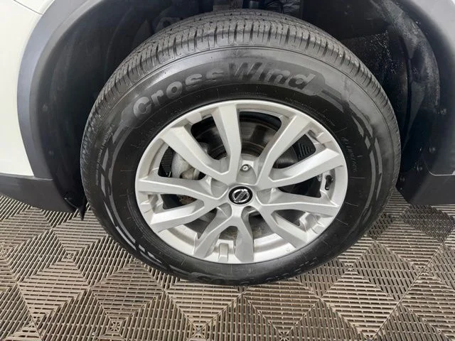 Used 2019 White Nissan SV image 26