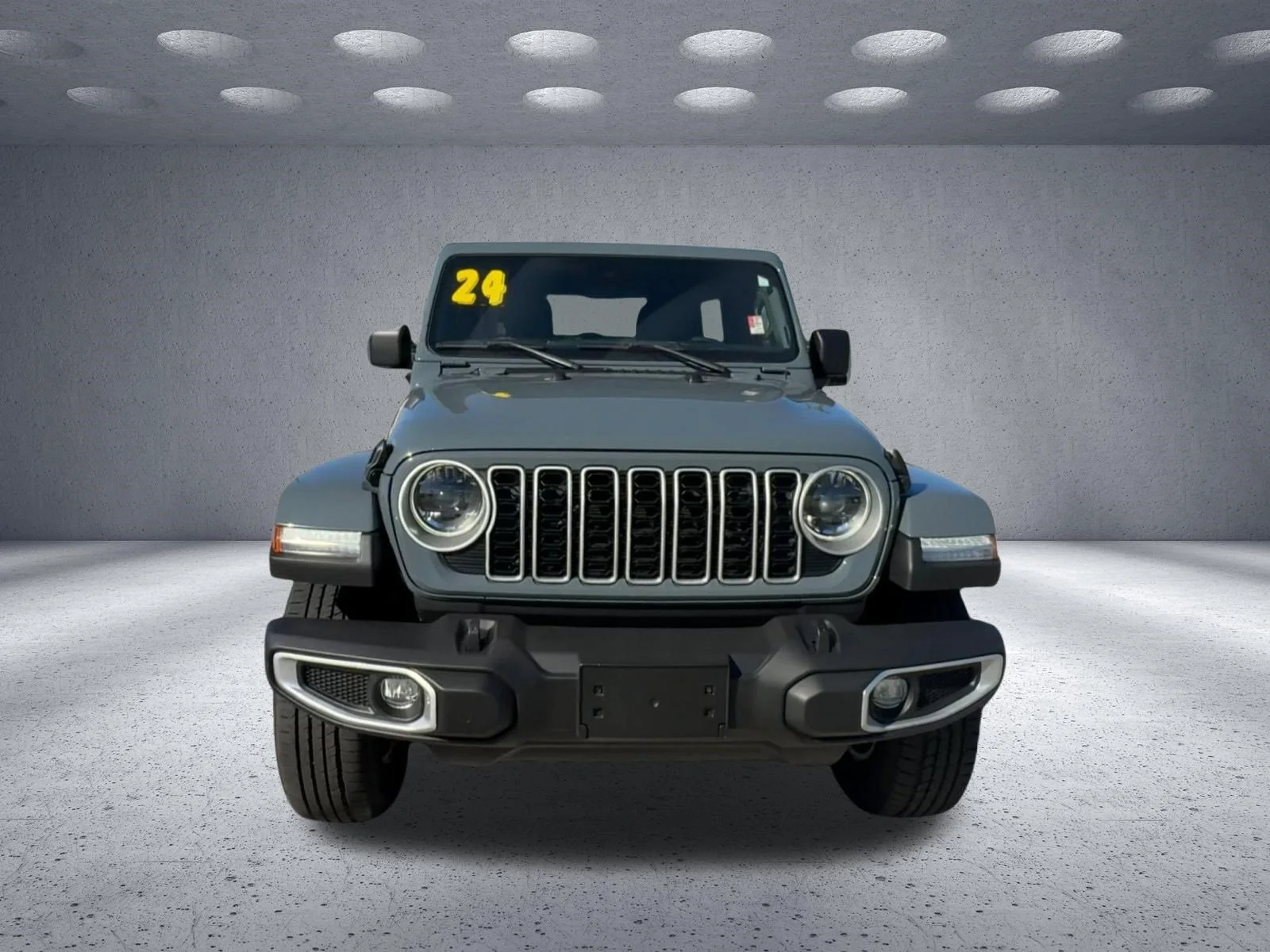 Used 2024 Anvil Clear Coat Jeep Sahara image 8