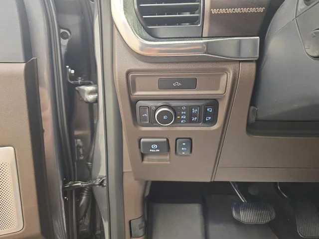 New 2026 Carbonized Gray Metallic Ford King Ranch® image 43